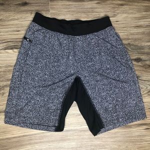 Lululemon T.H.E. Short Linerless Sz Med